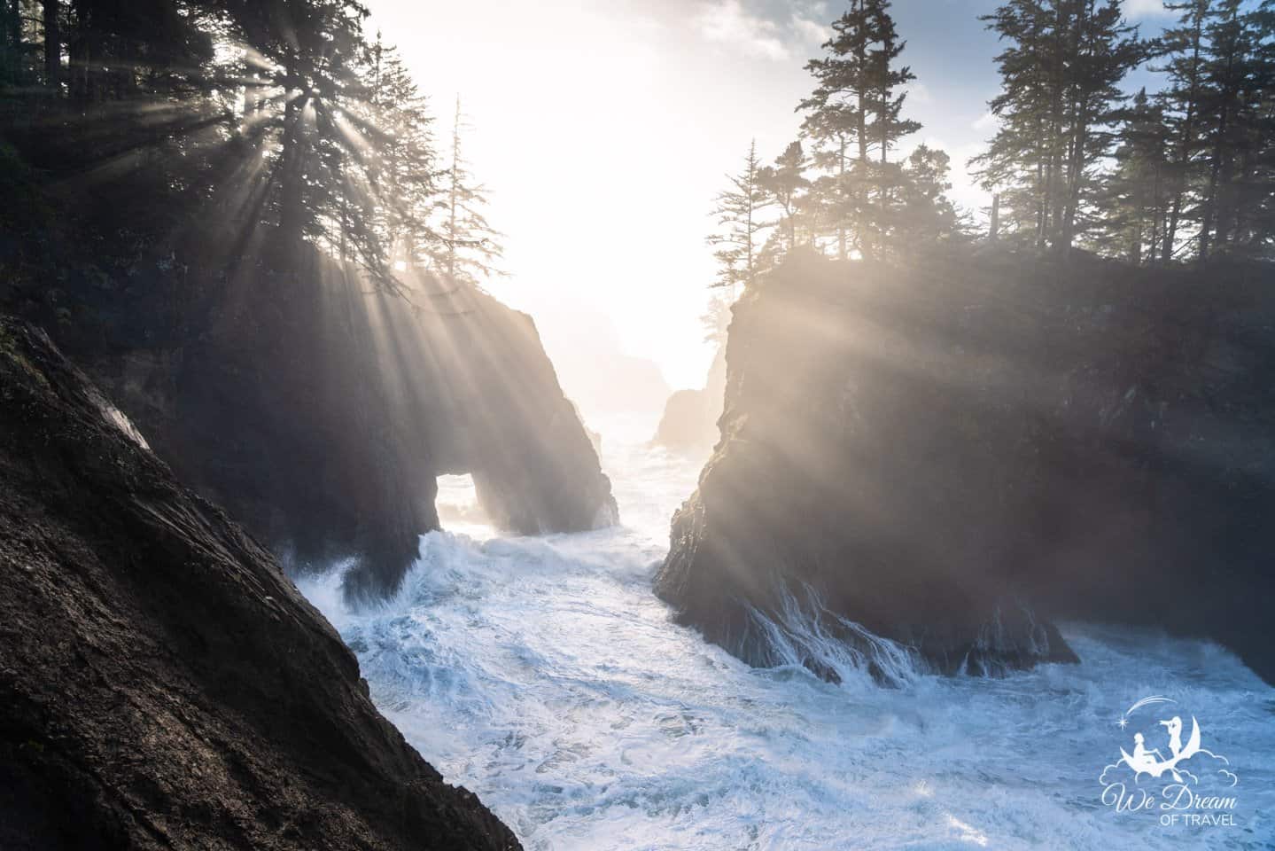 Natural Bridge in Samuel Boardman State Scenic Corridor in Oregon