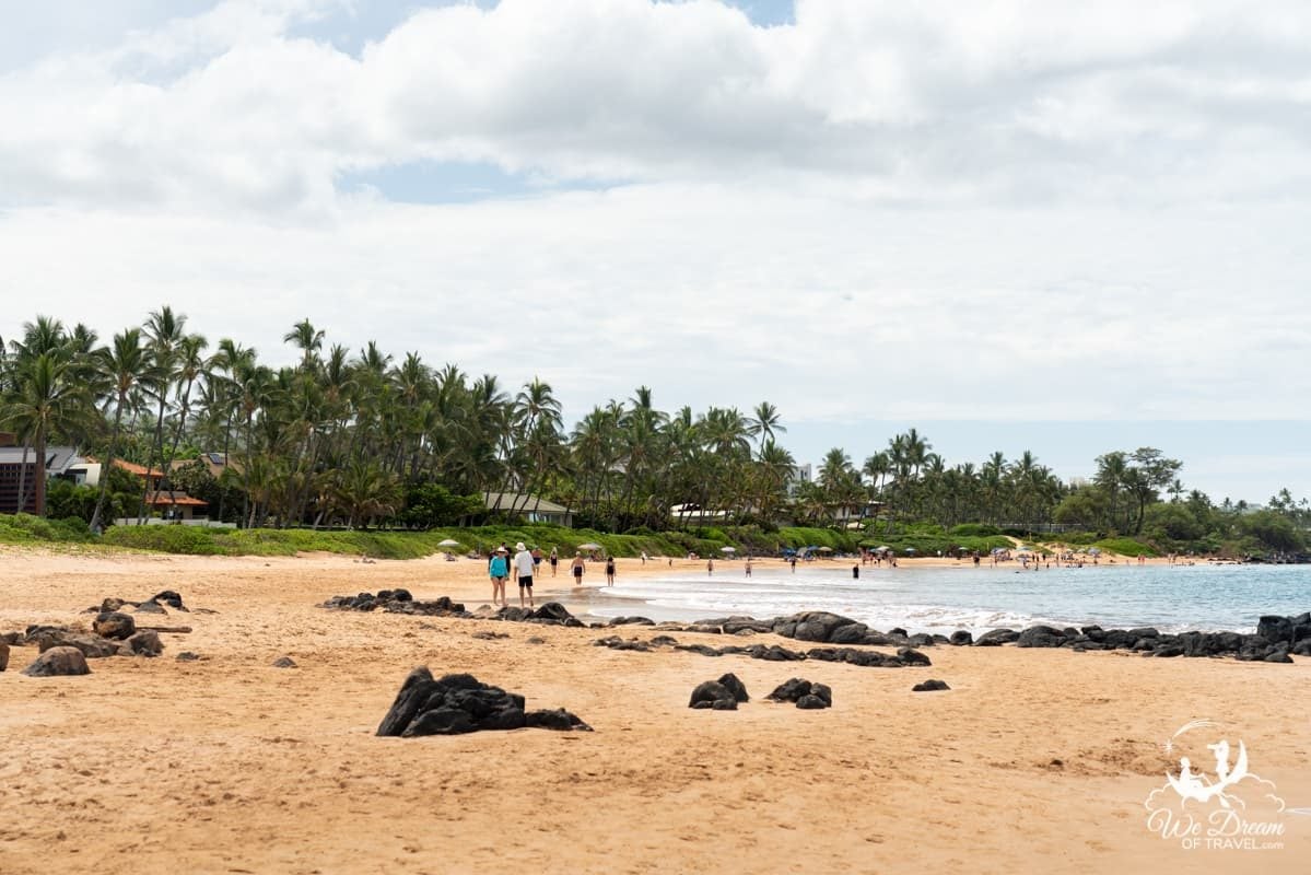 A southern-facing view of Keawakapu Beach in SouthMaui.