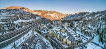 🏝 30 Best US Winter Vacations in 2024: Beaches to Slopes
